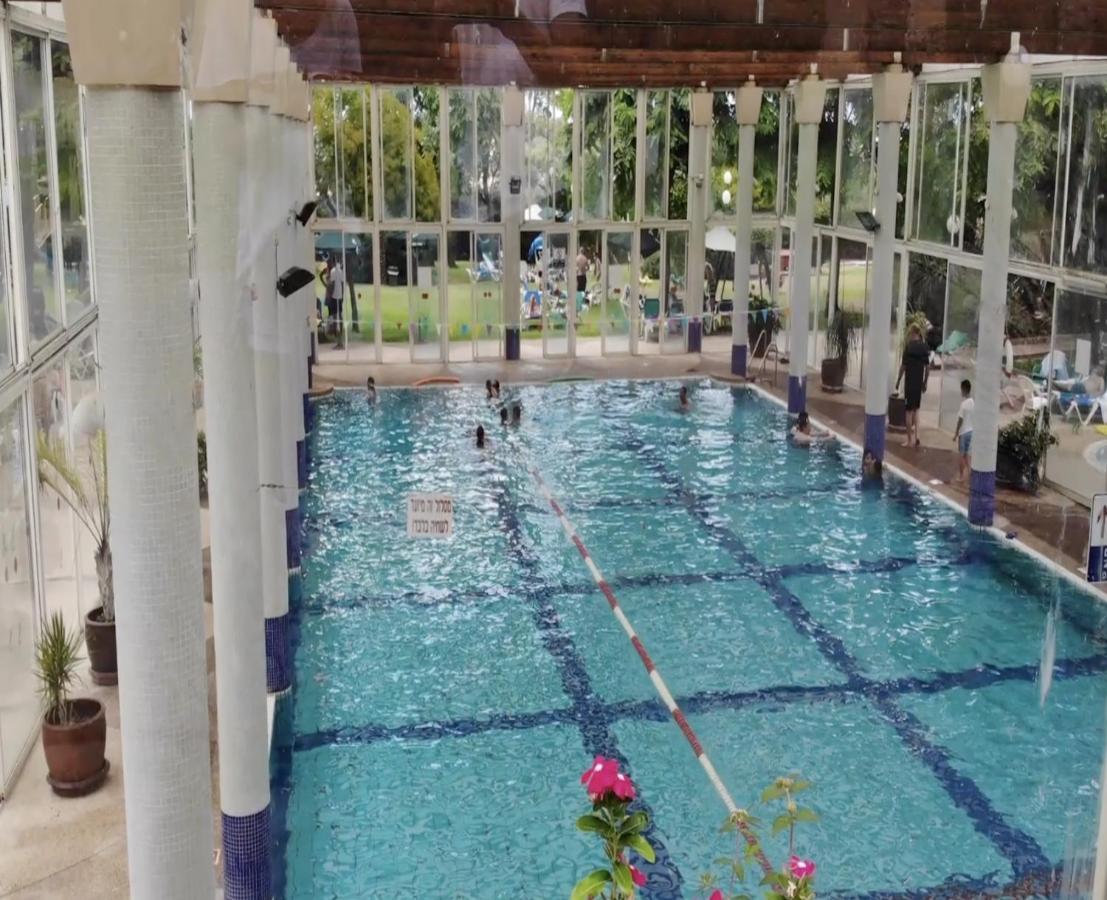 Caesarea Inn ภายนอก รูปภาพ