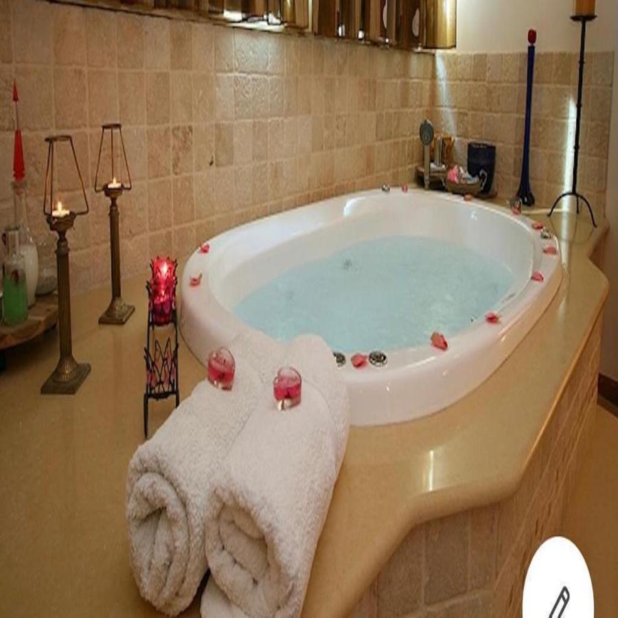 Caesarea Inn ภายนอก รูปภาพ